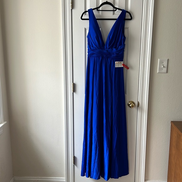 Ieena for Mac Duggal Jersey Plunge Neck Evening Gown in Royal Size 6 - Picture 5 of 12